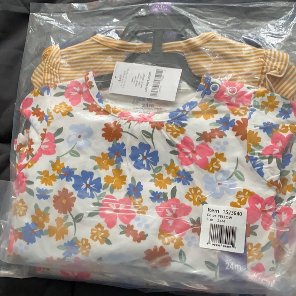 Carter’s 4 piece set